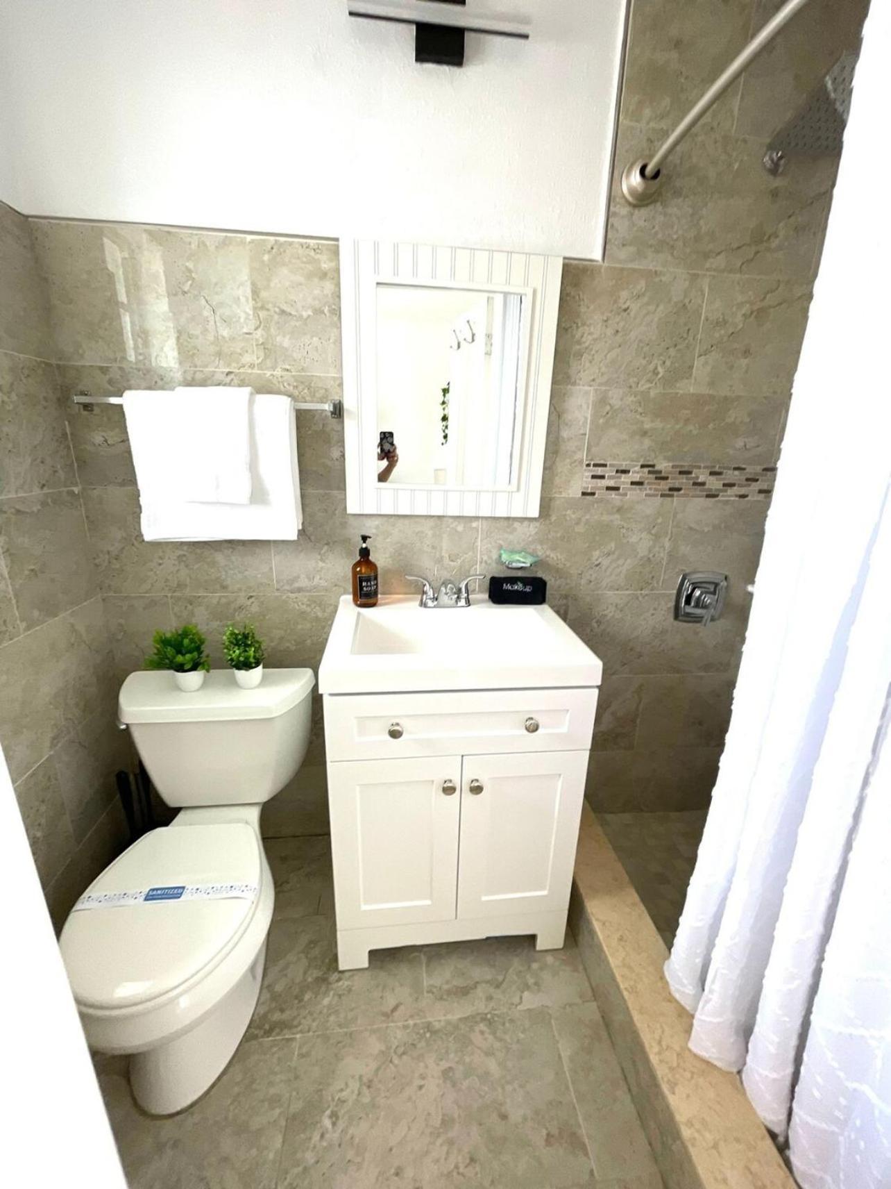 2Q Beds Studio Apt With Shared Pool 01 Κλιαργουότερ Εξωτερικό φωτογραφία